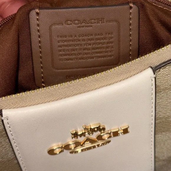 Coach Teri Shoulder Bag in Signature Tan and Cream and Wallet Set - Picture 2 of 4